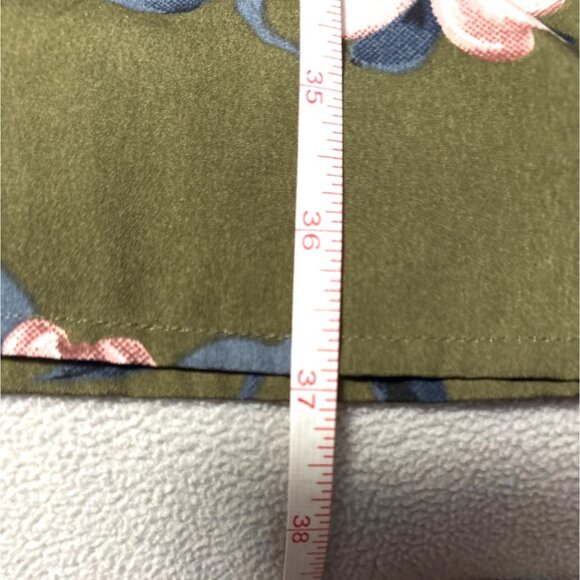 Green Floral Button-Down Dress With Long Sleeves & Elastic Waist 1X Indulge Styl - Picture 7 of 7